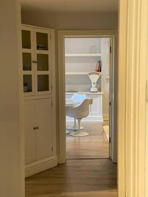 Апартаменты Beautiful 2 Bed/ 2 Bath Notting Hill Garden Flat Лондон Экстерьер фото